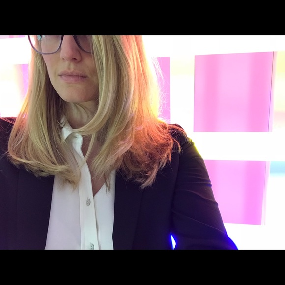 Meet your Posher, Lily - Picture 3 of 4